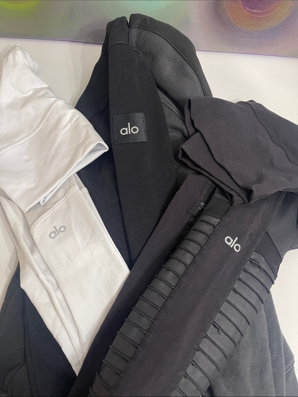 ALO Yoga “Make Waves” Black and Gray Hoodie + 2 Yoga Pants LOT Small